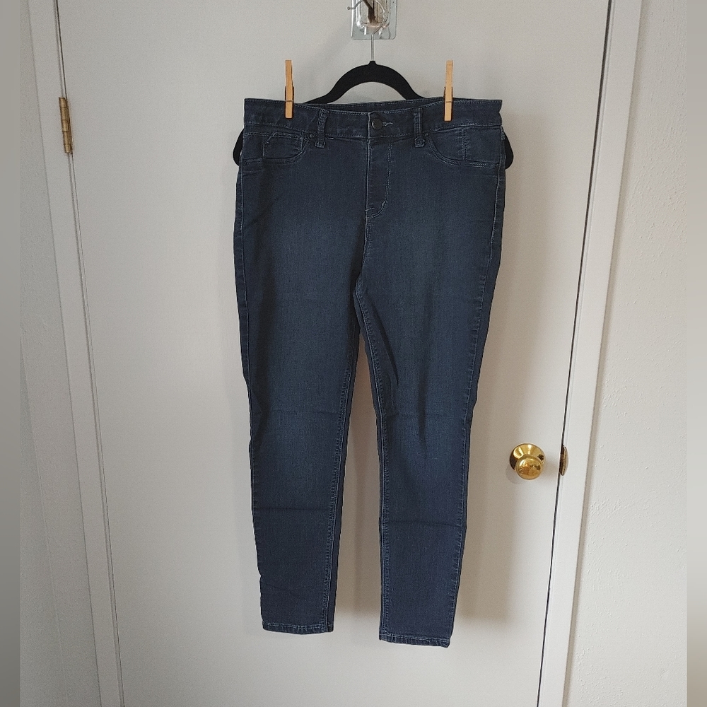 Womens stretch jeans